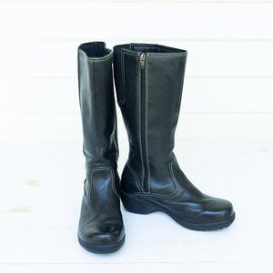 L.L. Bean Tall Black Leather Boots With Rubber Heels NEW CONDITION